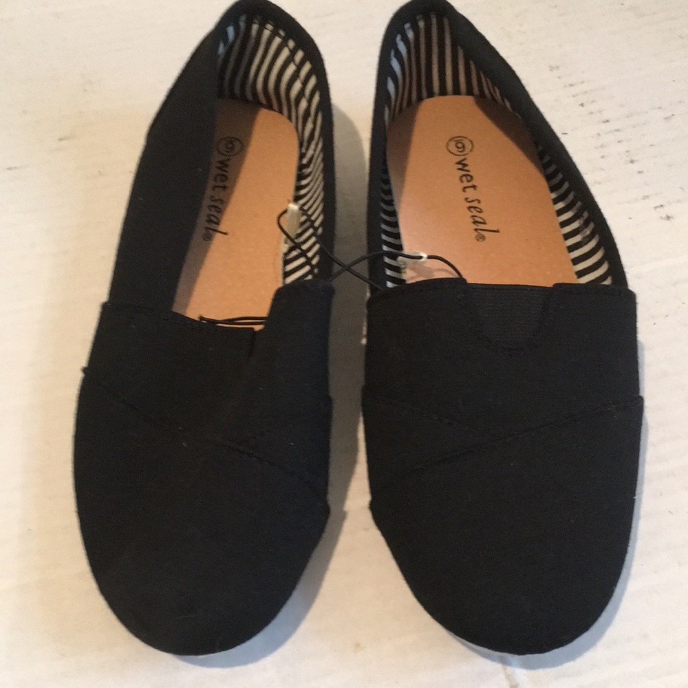 NWOT Black canvas flats by Wet Seal